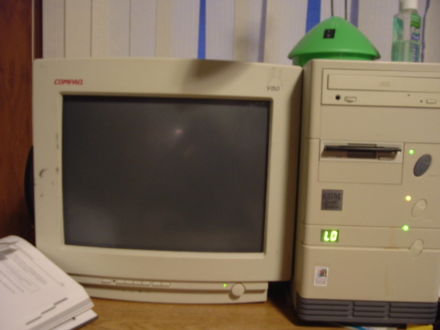 Windows 95 computer