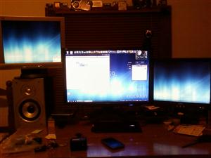 Triple monitor setup