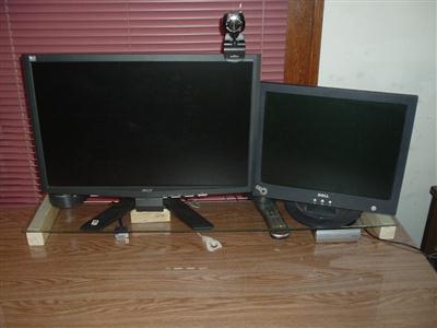 22" and 15" monitors side by side